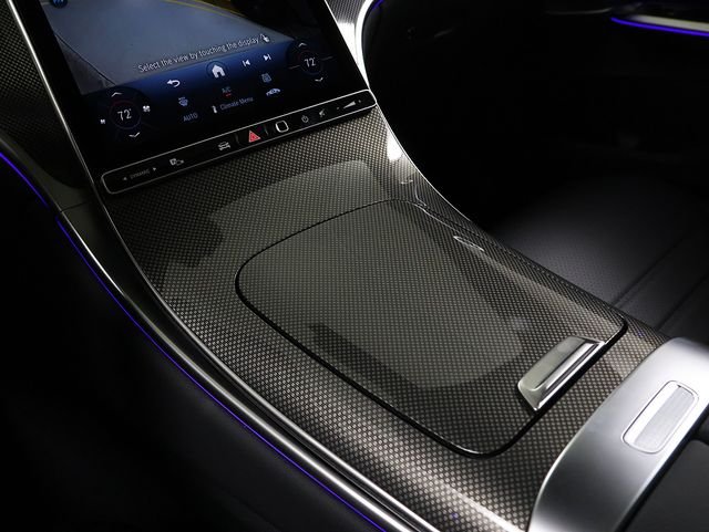 New 2026 Black Mercedes-Benz GLC 300 image 23