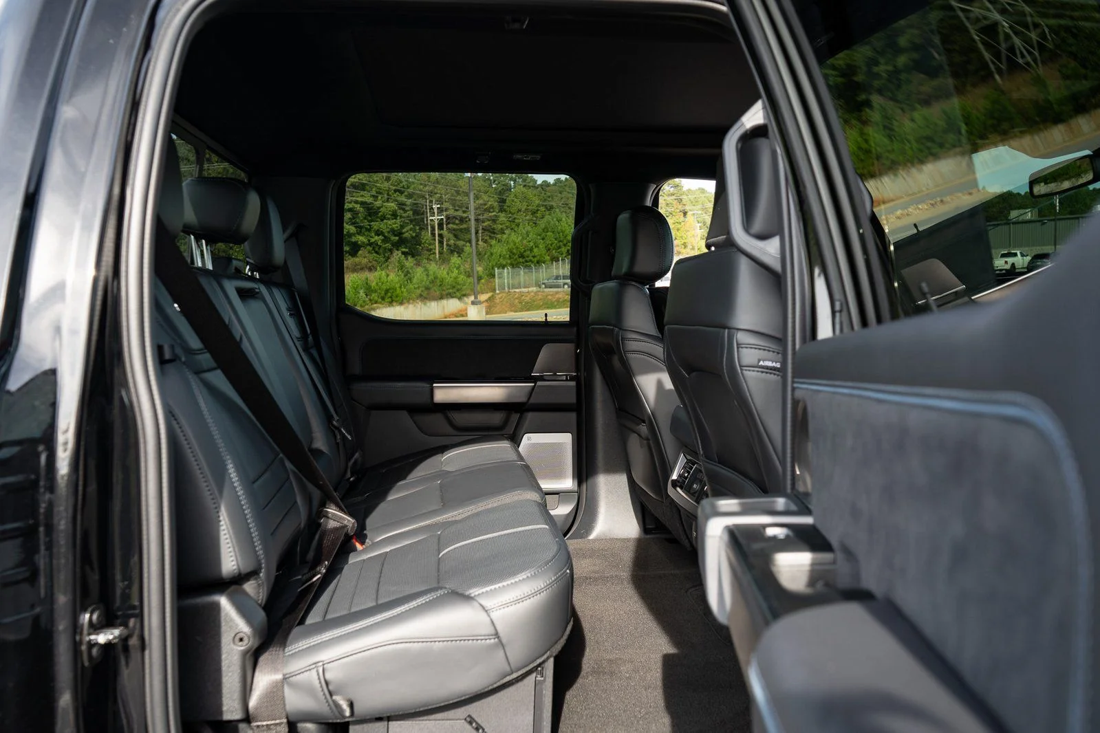 2026 Ford F-250 Super Duty Platinum - Photo 33
