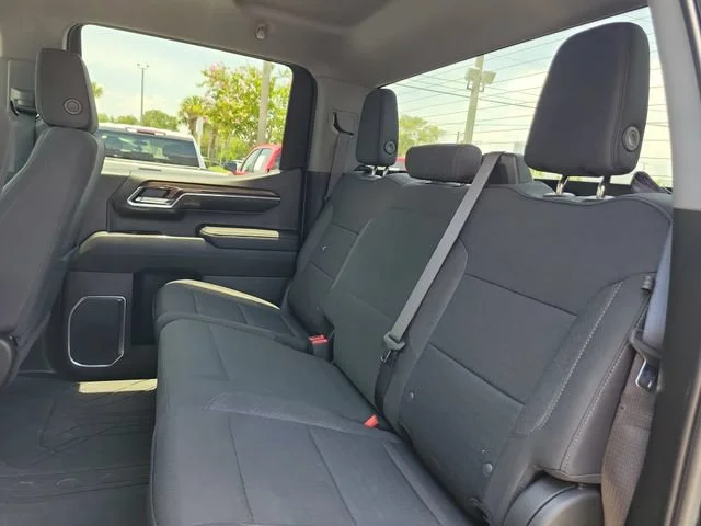 2023 Chevrolet Silverado 1500 LT - Photo 14