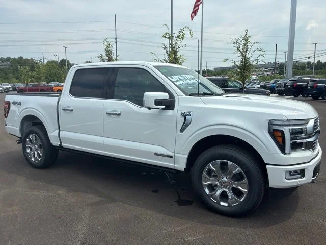 New 2026 Star White Metallic Tri-Coat Ford Platinum® image 12
