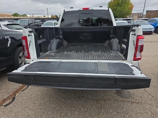 Used 2023 White Ford Platinum image 9
