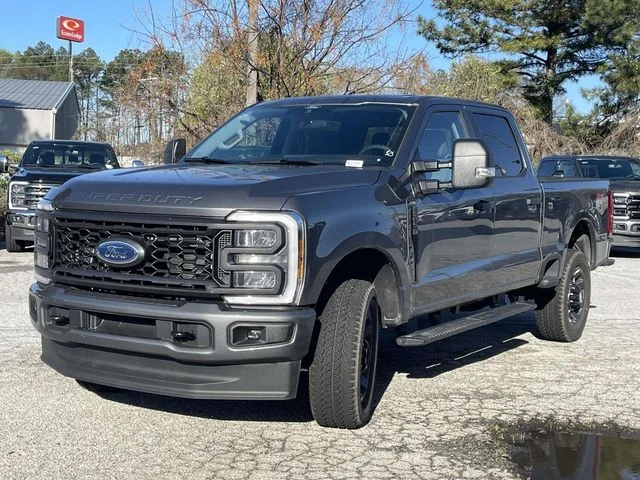 New 2026 Gray Ford XL image 5
