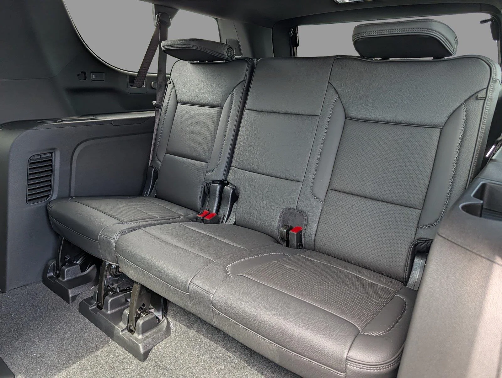 New 2026 Glacier White Tricoat GMC Denali image 34