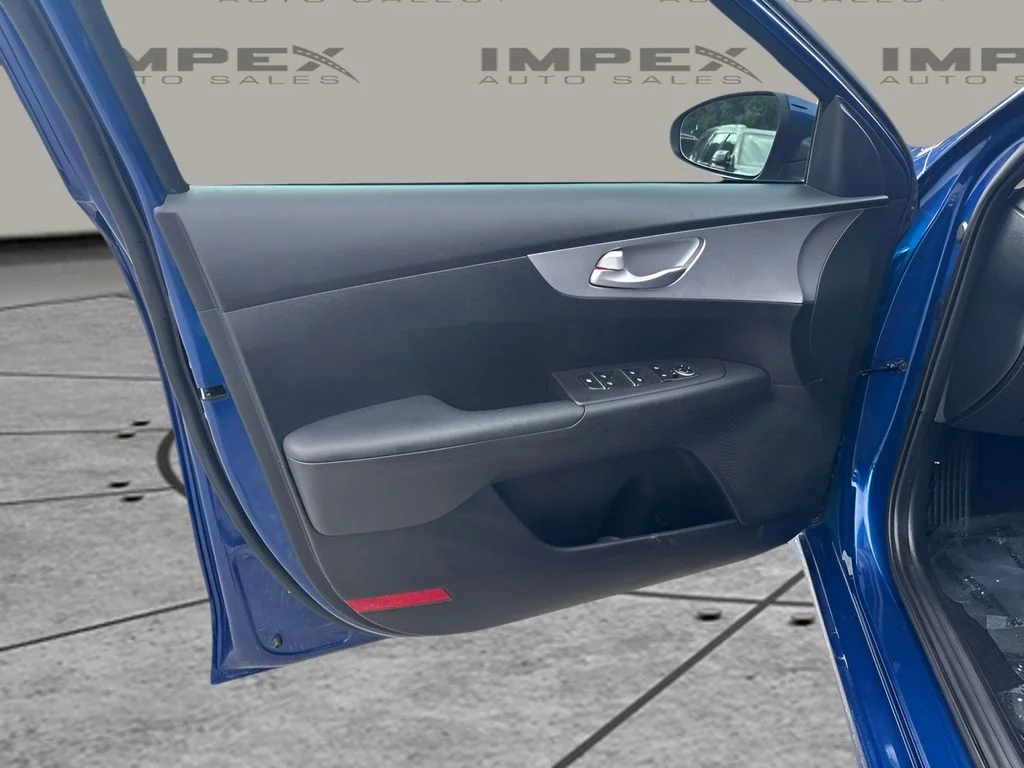 Used 2024 Blue Kia LXS image 13