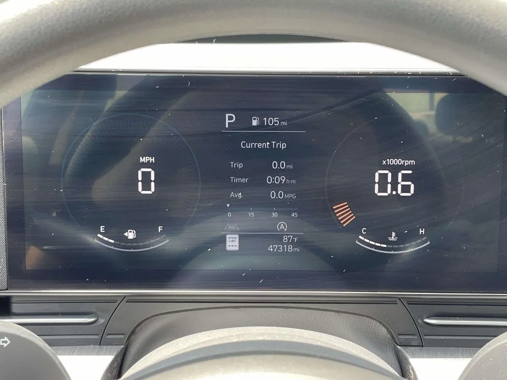 Used 2024 Blue Hyundai SE image 19