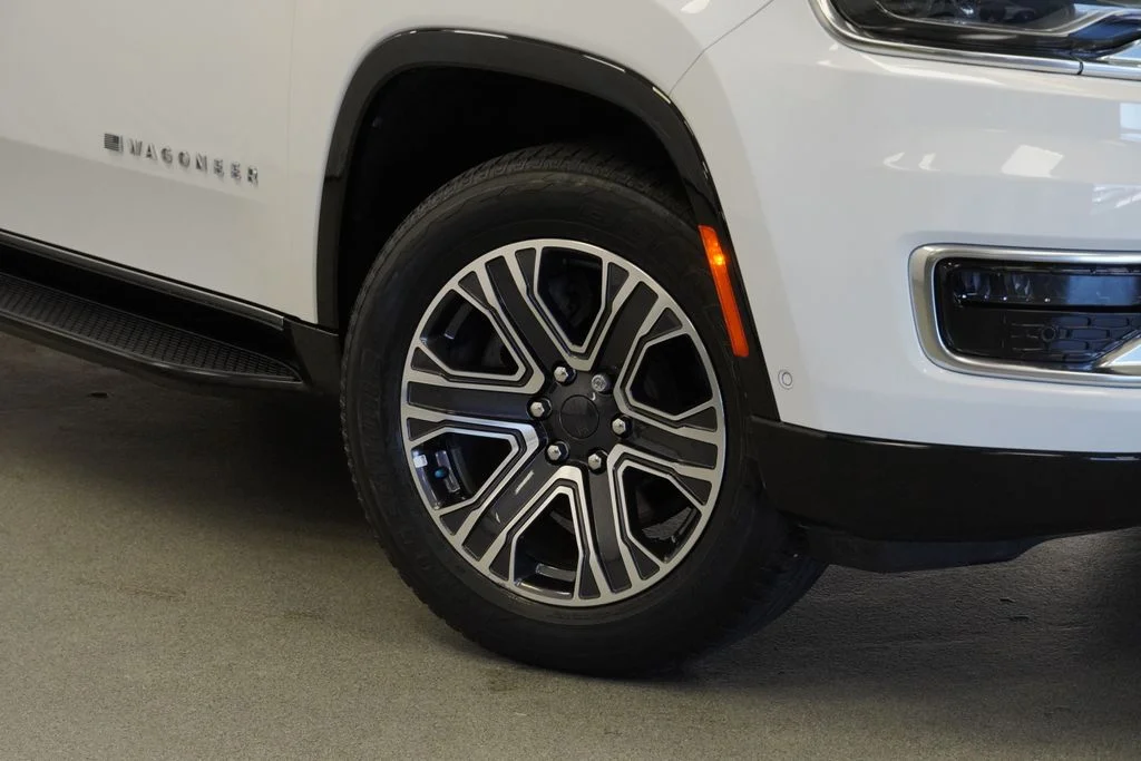Certified Used 2023 White Jeep Base image 4