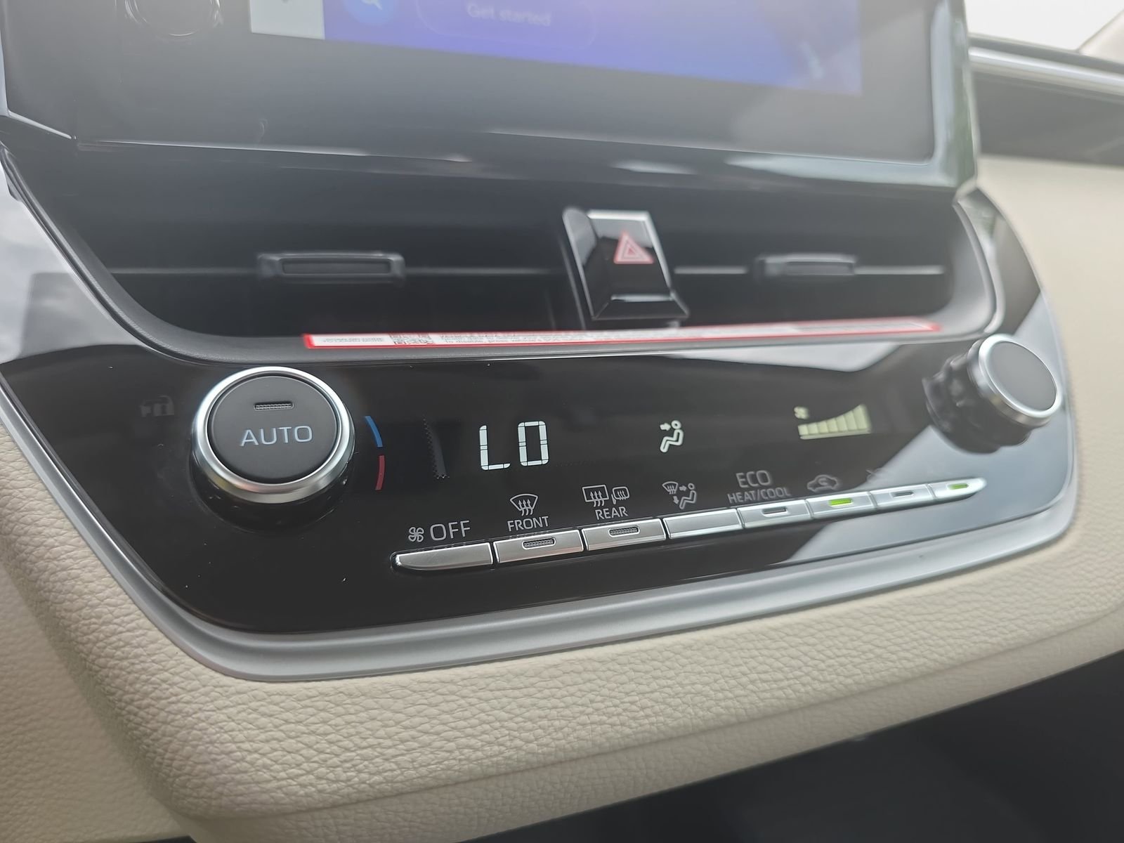 Used 2026  Toyota LE image 23