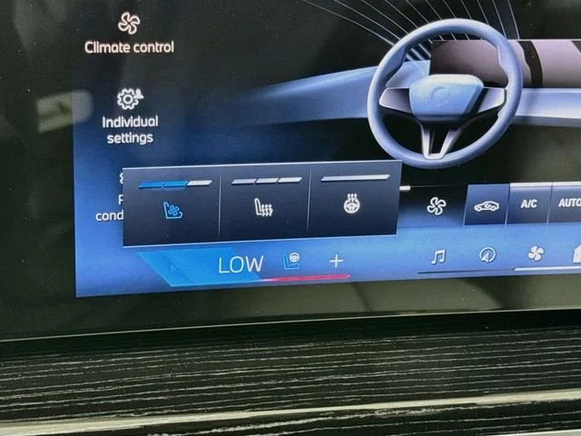 New 2026 Carbon Black Metallic BMW xDrive40i image 21