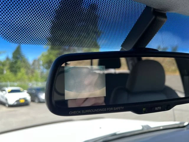 Used 2009 Super White Toyota  image 23