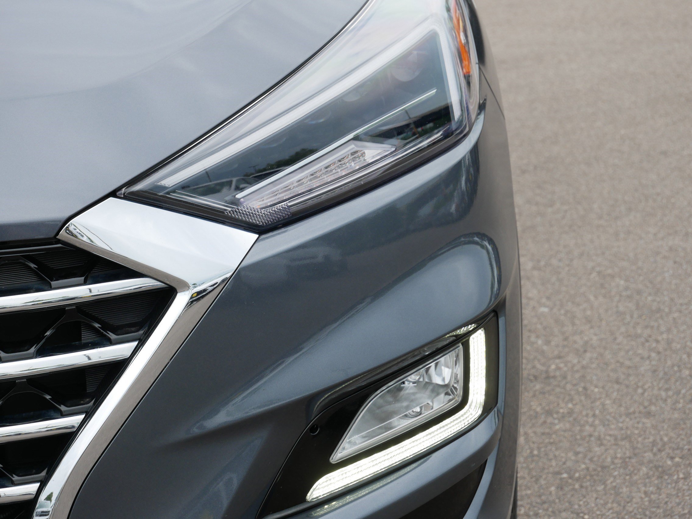 Certified Used 2019 Coliseum Gray Hyundai Limited image 16