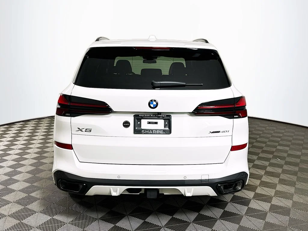 New 2026 Alpine White BMW xDrive40i image 6