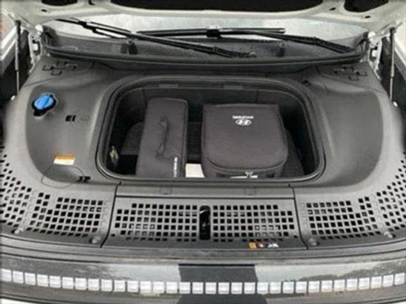 New 2026 Snow White Pearl Hyundai SEL image 35