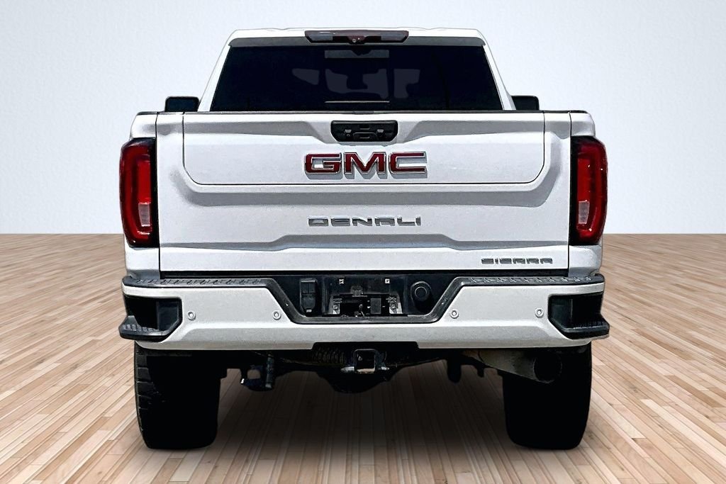 Used 2020 White GMC Denali image 4