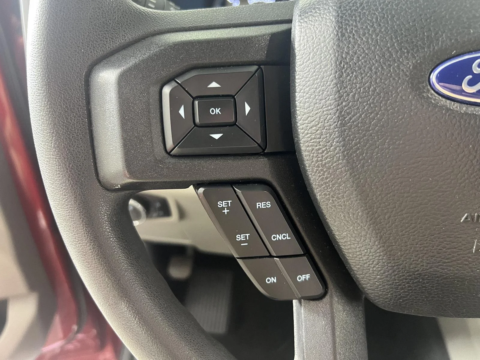 Used 2022 Rapid Red Metallic Tinted Clearcoat Ford XLT image 14