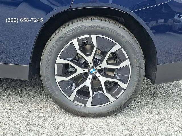 New 2026 Tanzanite Blue II Metallic BMW 30 xDrive image 8