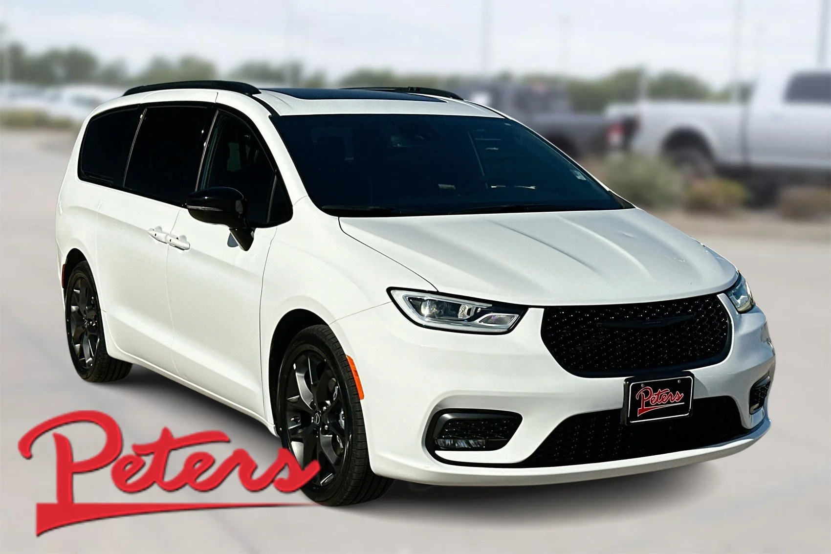 2025 Chrysler Pacifica Limited's photo
