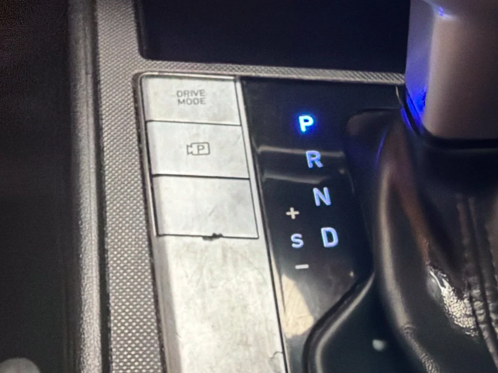 Used 2023 Intense Blue Hyundai SEL image 28