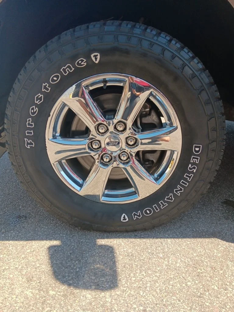 Used 2019 Stone Gray Metallic Ford XLT image 12