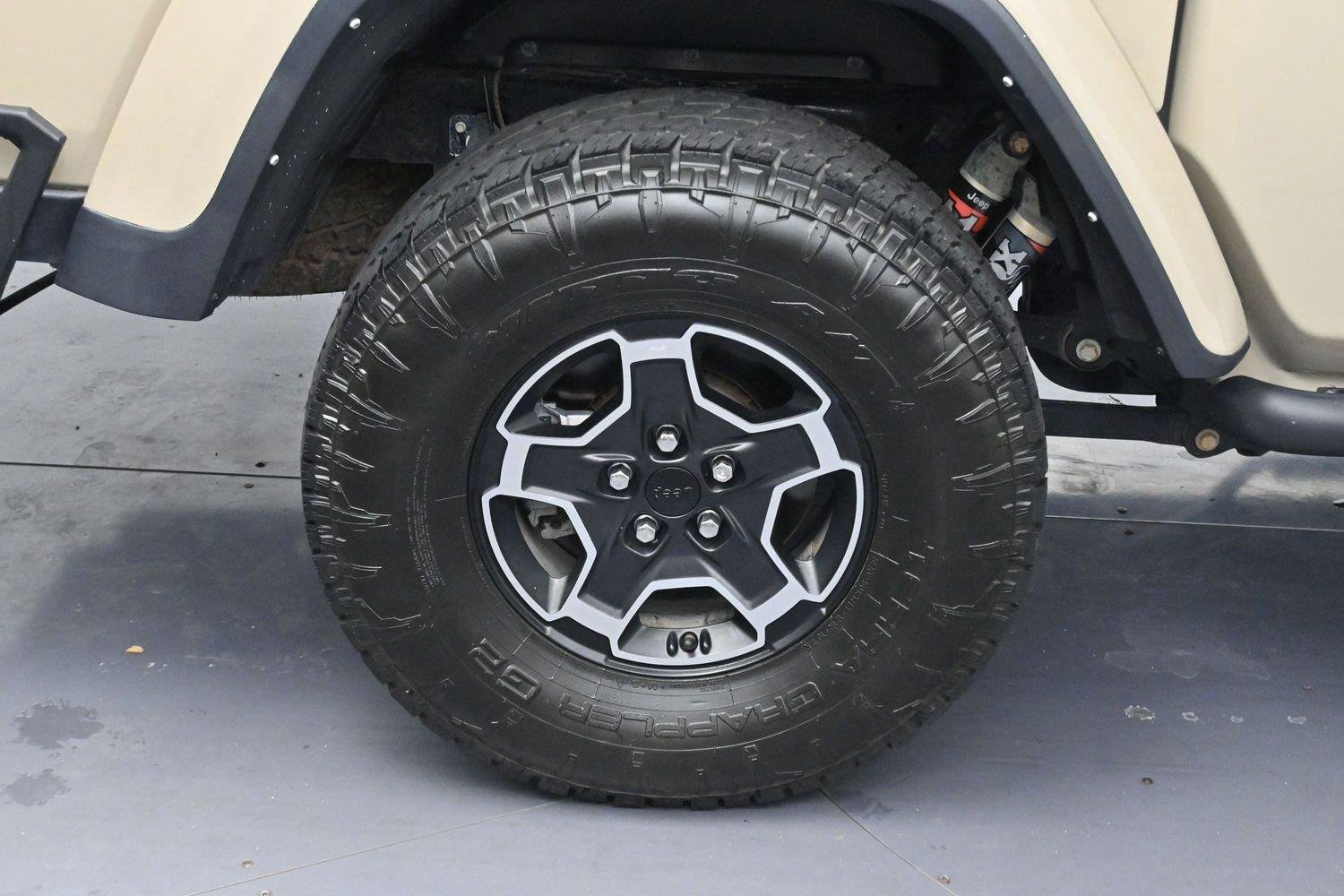 Used 2022 Limited Edition Gobi Clearcoat Jeep Mojave image 34