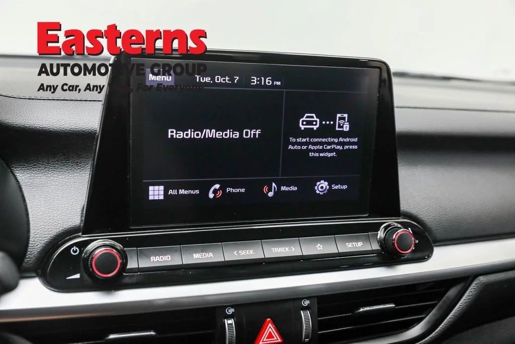 Used 2024 Black Kia LXS image 19