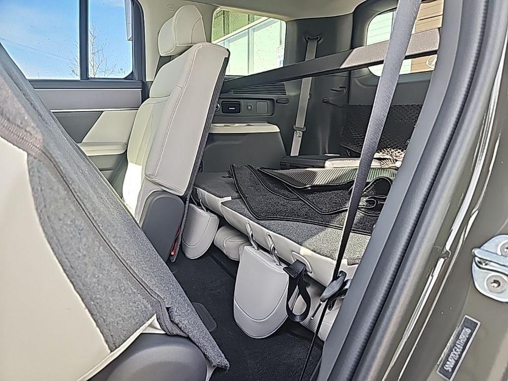 New 2026 Green Hyundai SEL AWD image 32