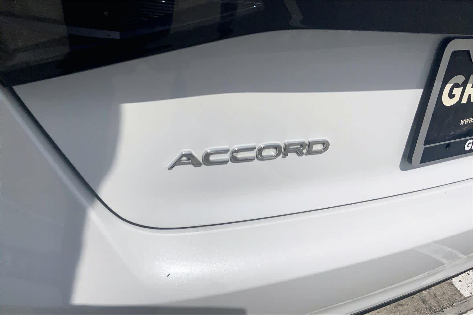 Used 2024 Platinum White Pearl Honda Sport image 30