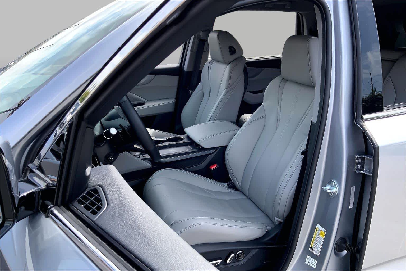 Certified Used 2026 Solar Silver Metallic Acura with Technology Package image 8