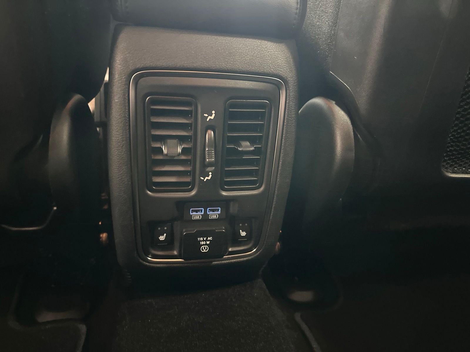 Used 2019 Black Dodge Citadel image 21