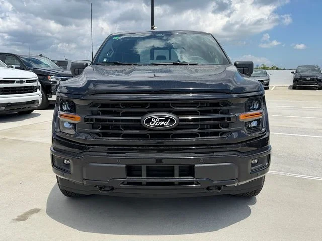New 2026 Agate Black Metallic Ford XLT image 2