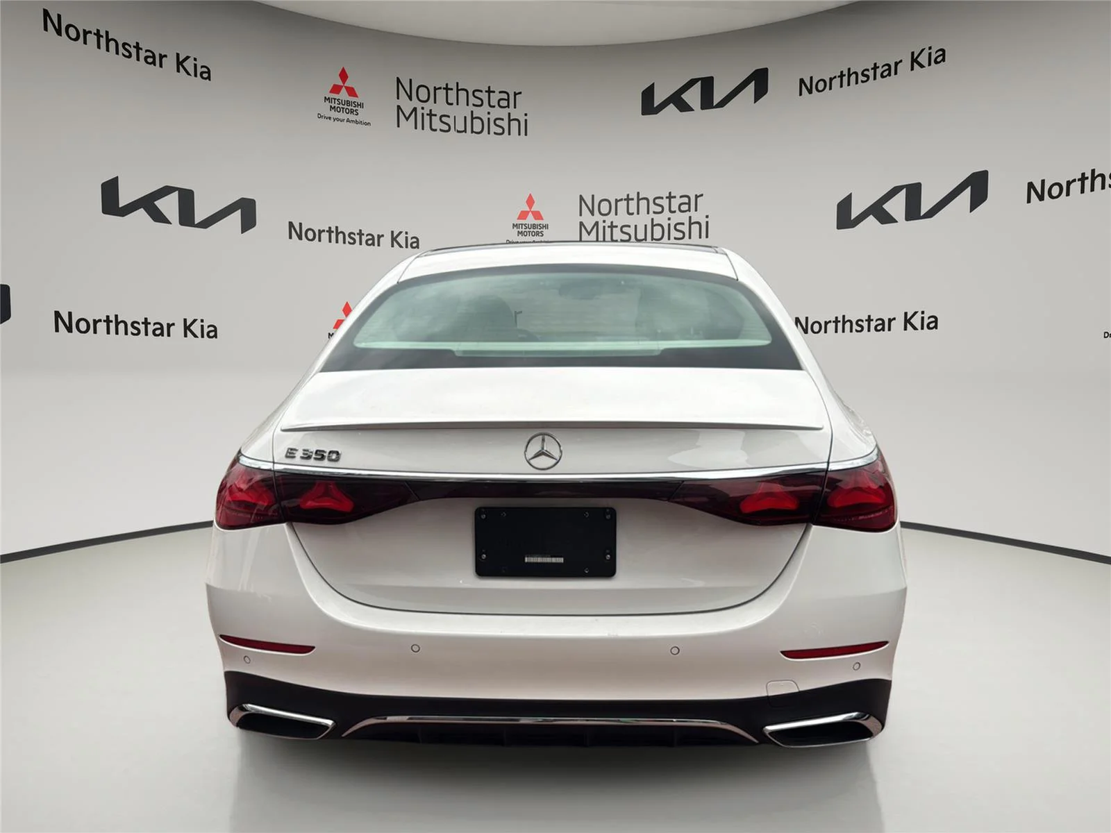 Used 2025  Mercedes-Benz E 350 image 5
