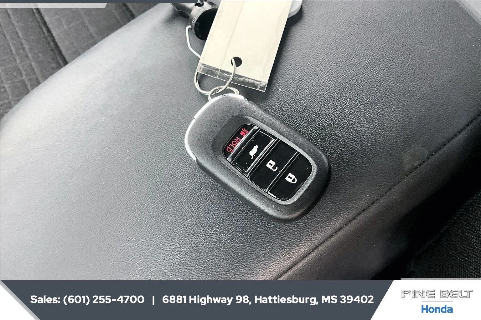 Used 2025 Modern Steel Metallic Honda LX image 9
