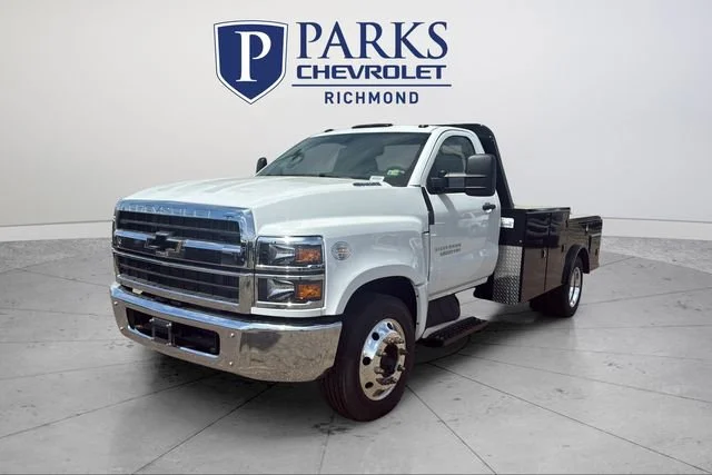 New 2024 Summit White Chevrolet Work Truck image 3