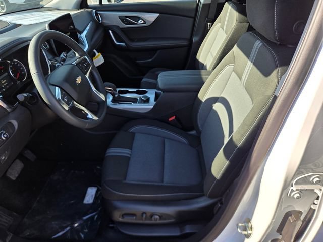 New 2026 Summit White Chevrolet 2LT image 6
