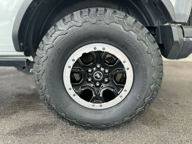 Used 2023 Gray Ford Badlands image 10