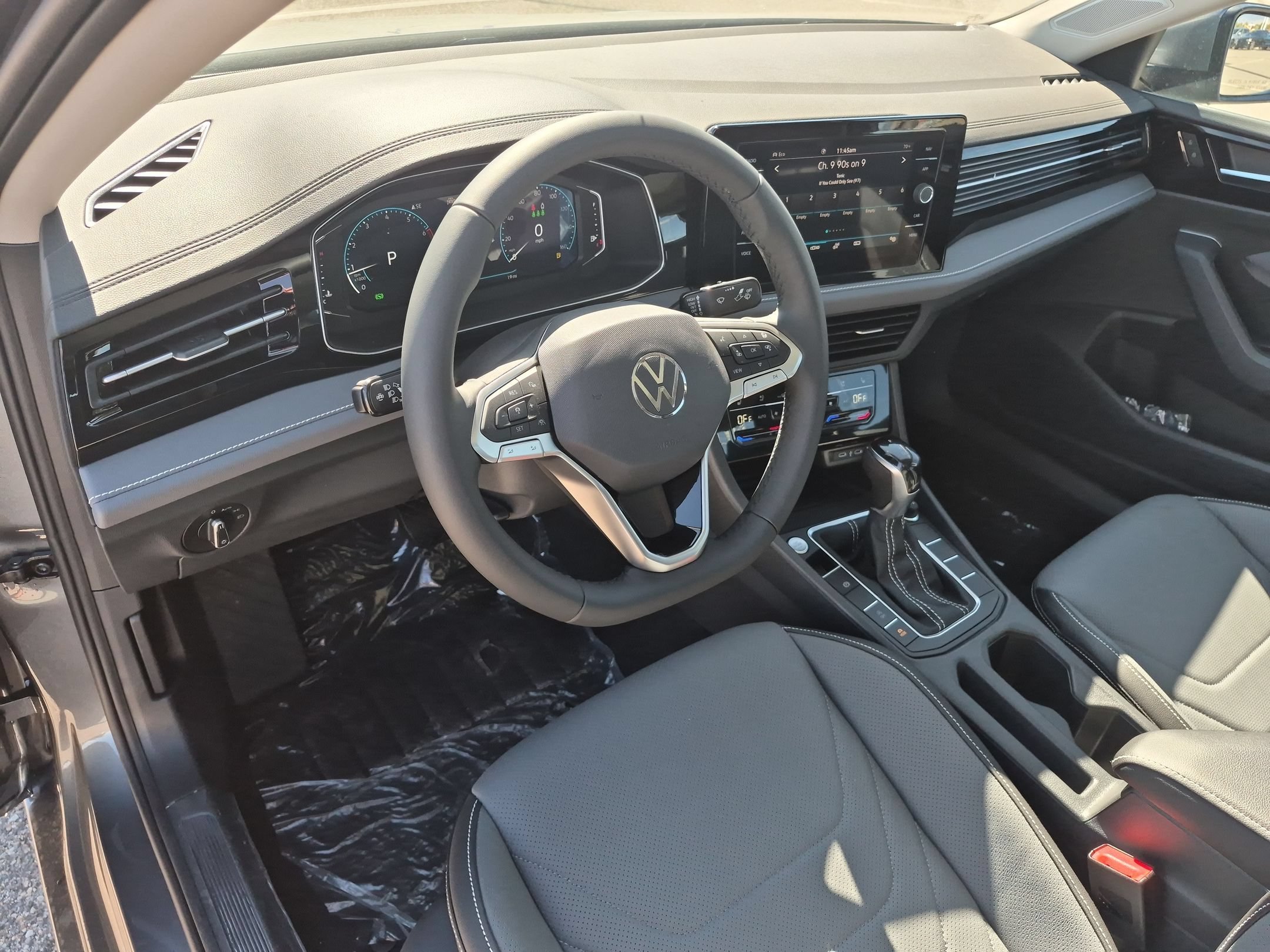 New 2027 Platinum Gray Metallic Volkswagen SEL image 10