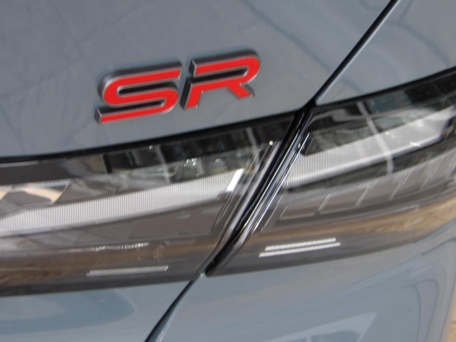 New 2026 Atlantic Gray Metallic / Super Black Two-tone Nissan SR image 10