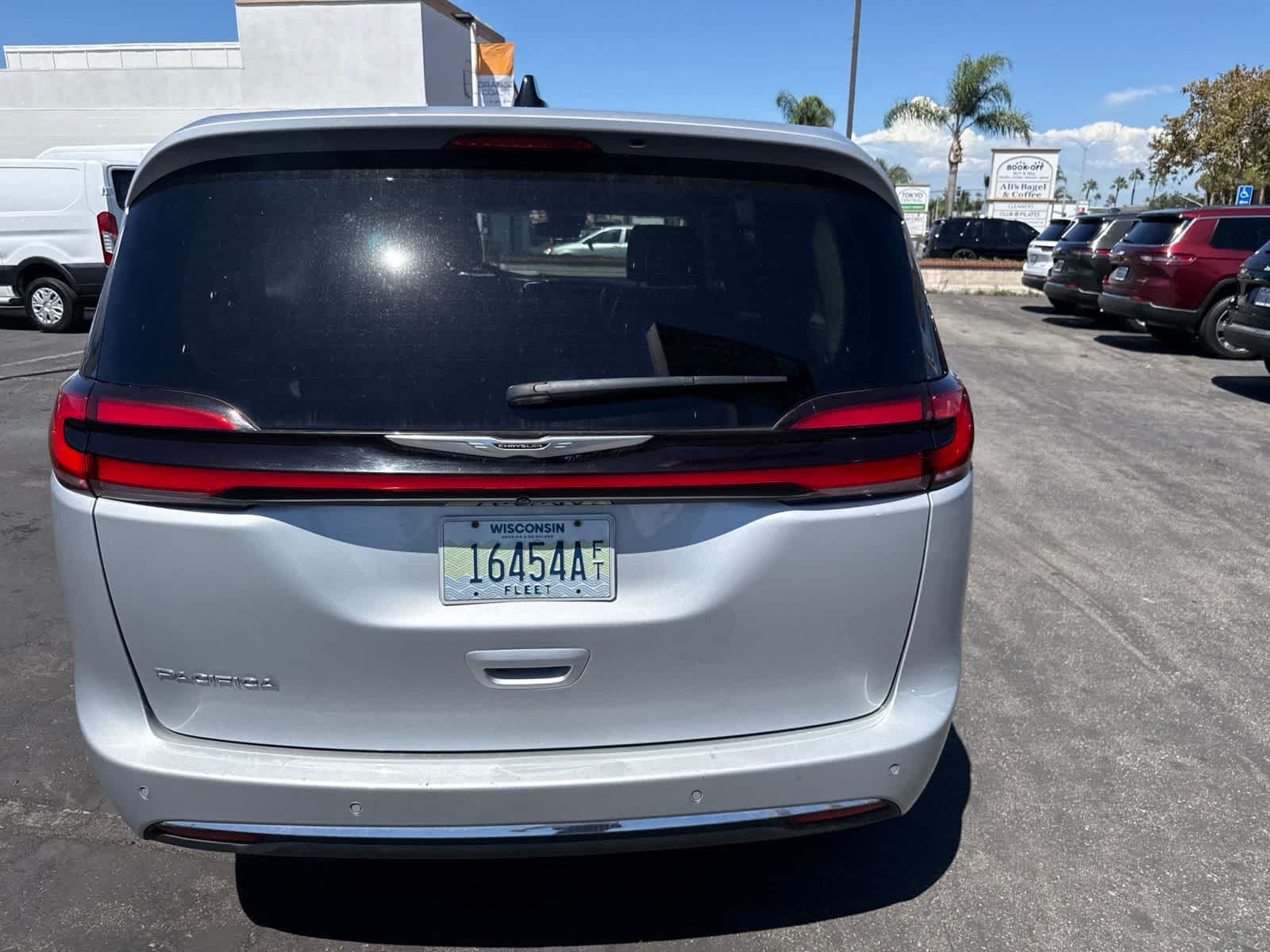 Used 2024 Silver Mist Clearcoat Chrysler Touring L image 16