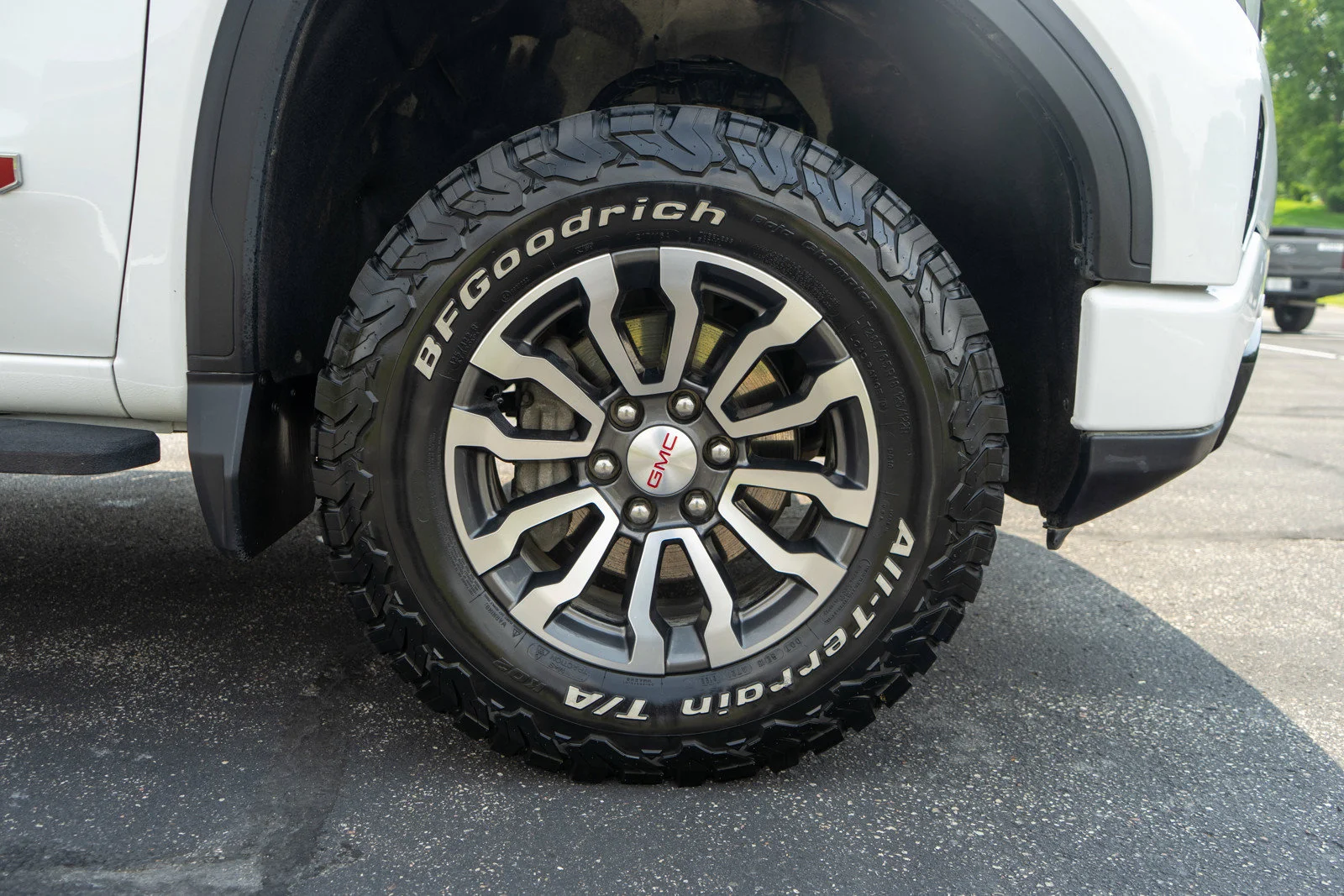 Used 2023 Summit White GMC AT4 image 11