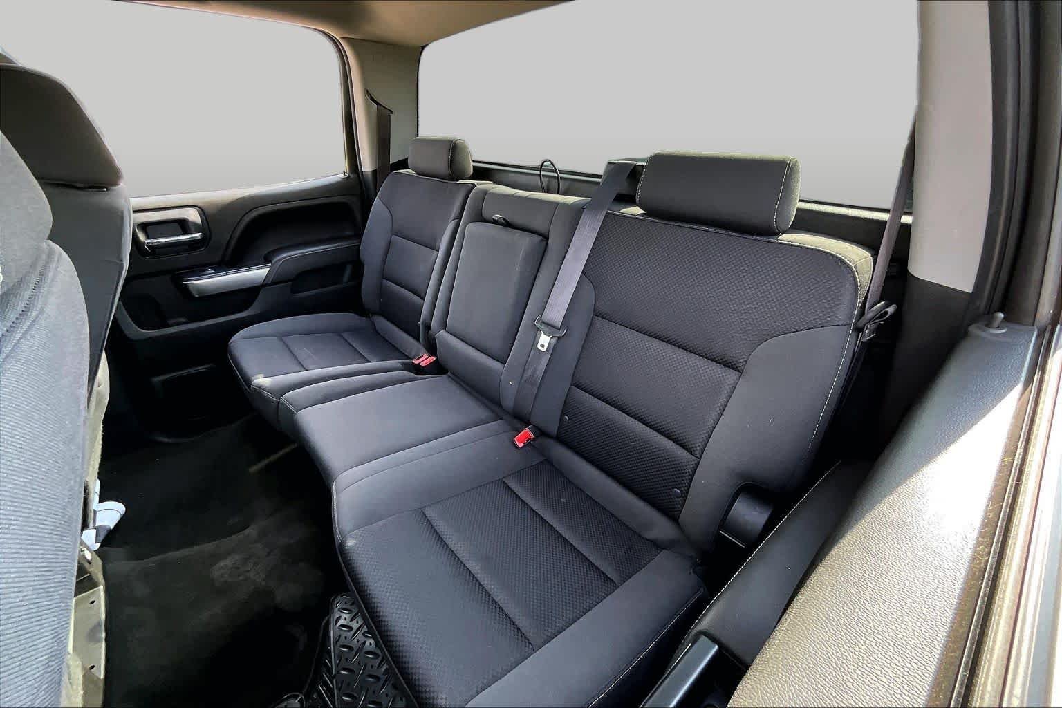 Used 2017 Summit White Chevrolet LT image 19