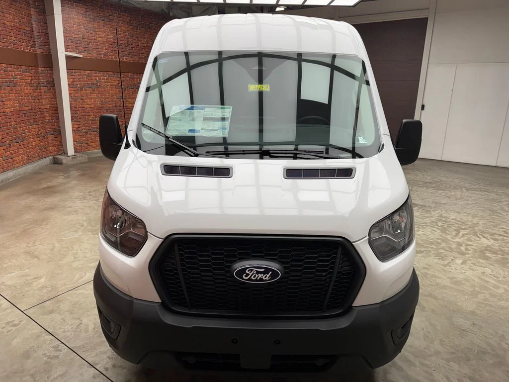New 2026 Oxford White Ford Cargo Van image 7