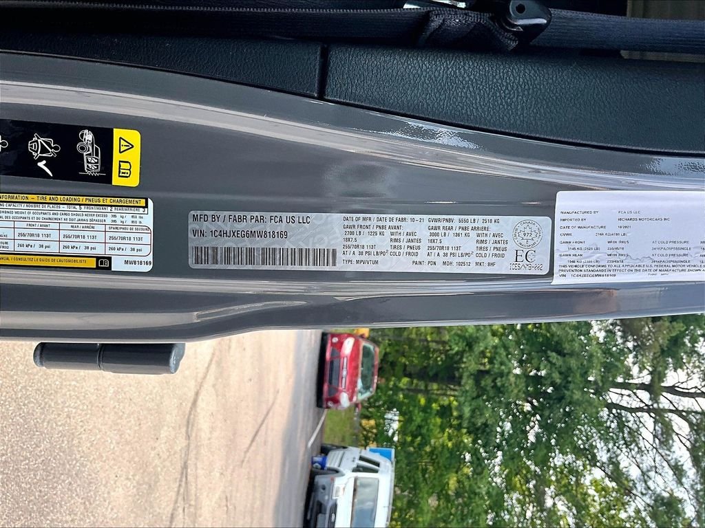 Used 2021 Sting-Gray Clearcoat Jeep Unlimited Sahara image 33