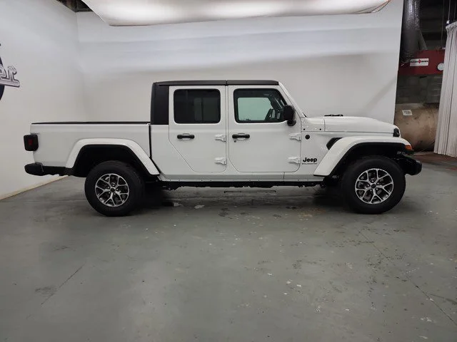 2025 Jeep Gladiator Sport S - Photo 9