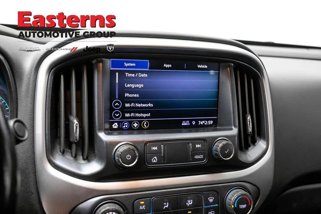 Used 2021 Gray Chevrolet LT image 19