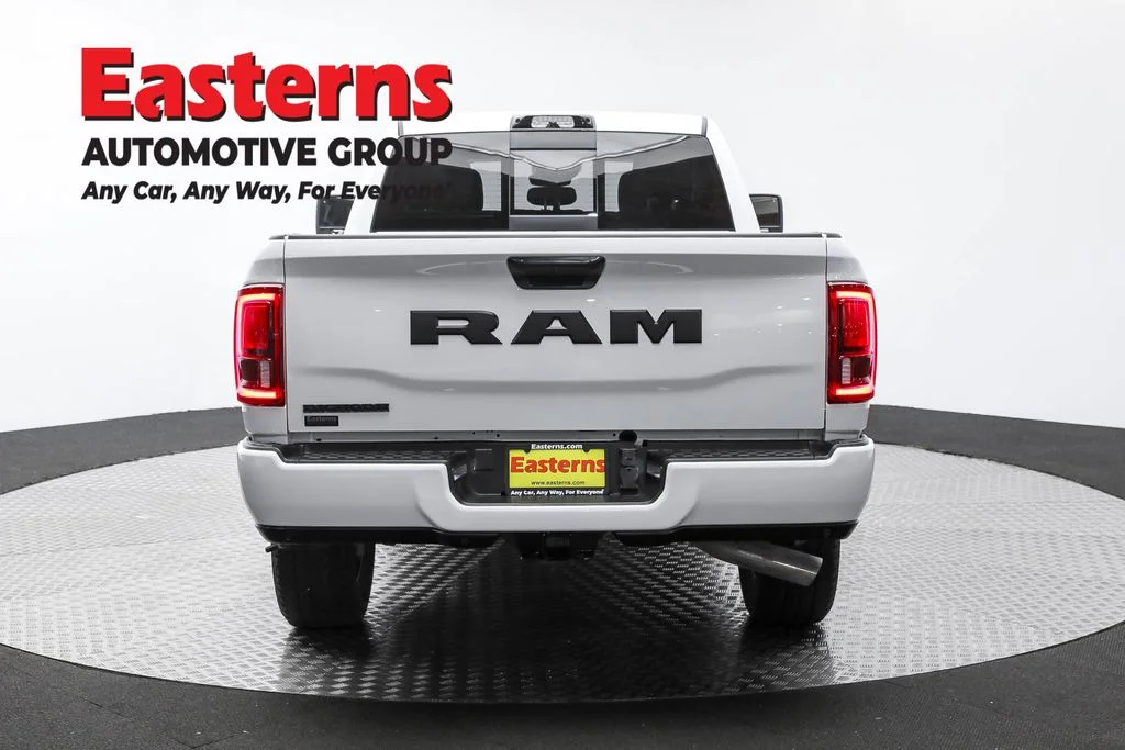 Used 2025 White Ram Big Horn image 6