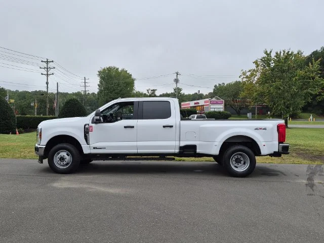 Used 2025 White Ford XLT image 10