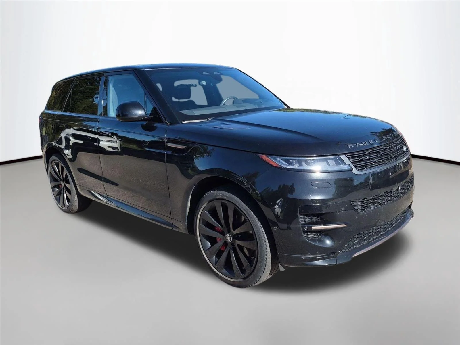 Used 2024 Santorini Black Metallic Land Rover Dynamic SE image 7