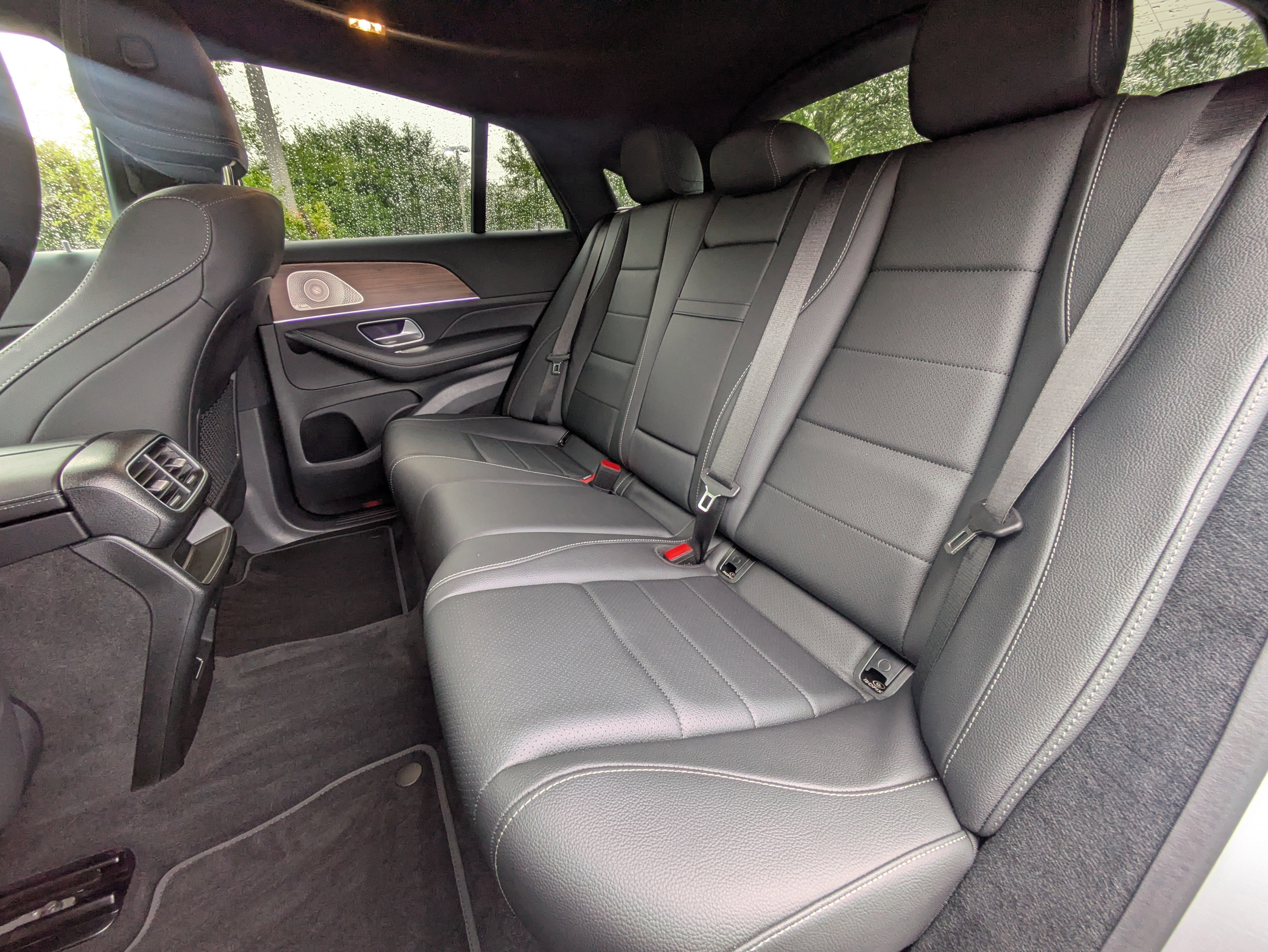 Used 2025 Silver Metallic Mercedes-Benz GLE 450 image 13