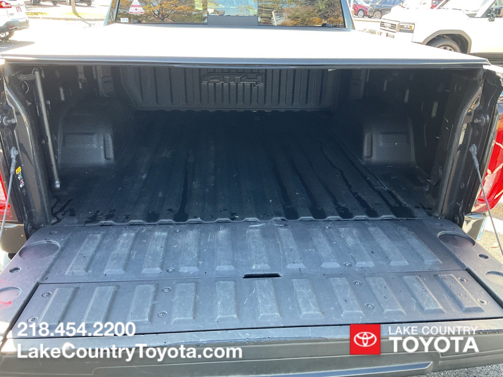 Used 2021 Onyx Black GMC AT4 image 11