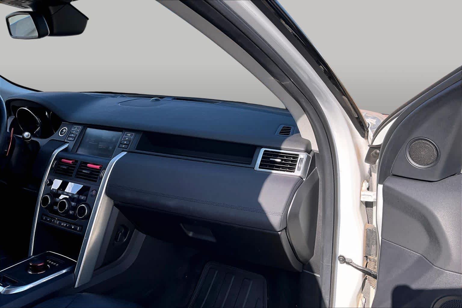 Used 2018 Fuji White Land Rover SE image 15