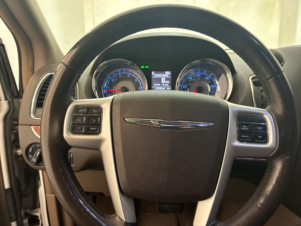 Used 2016 White Chrysler Touring image 12